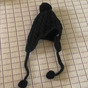 Black North Face hat